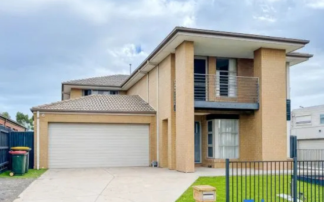 Spacious 4B House in PointCook