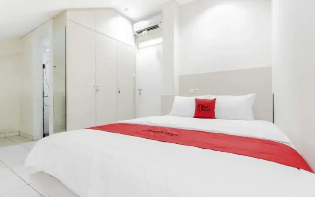 Niswantari Residence By RedDoorz