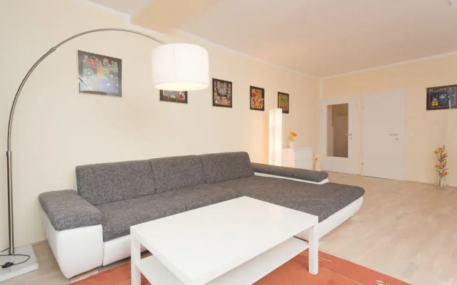 Design-Apartment Karlsplatz with Balcony