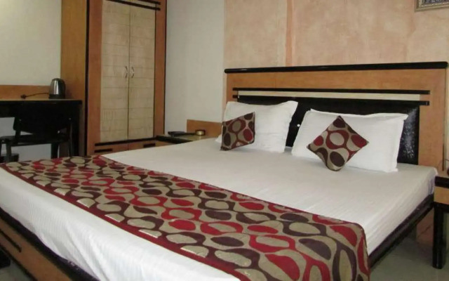 Hotel Sachdeva Excellency