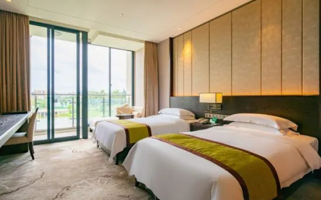 Natural Tianchen·Lotus Grand Hotel