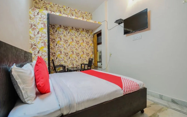 Hotel Sapphire Palace by OYO Rooms