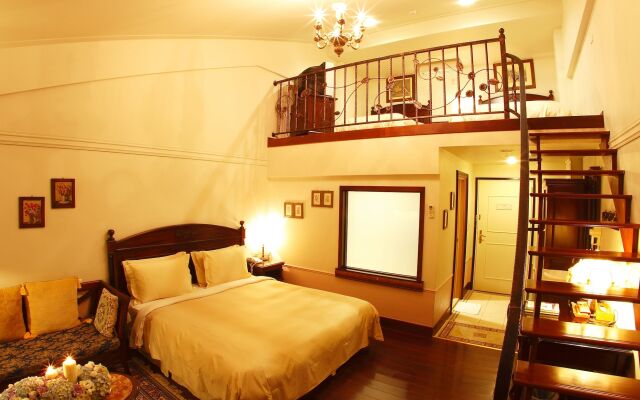 Shangrila Boutique Hotel