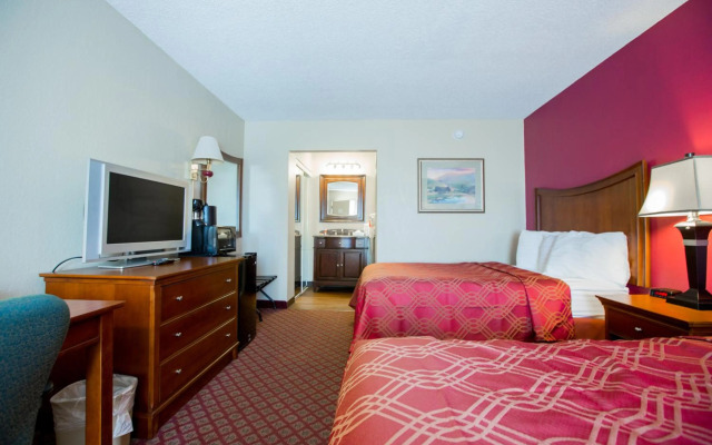 Baymont Inn and Suites Joplin