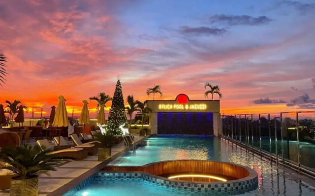 Rylich Panorama Hotel