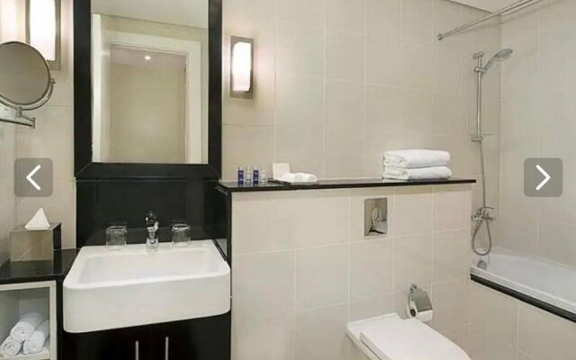 Fresh studio in 7 min from Burj Khalifa