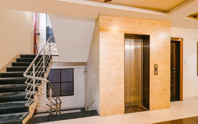 Fabhotel Shivam Palace I