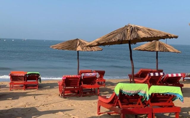 Casa Candolim Beach Front