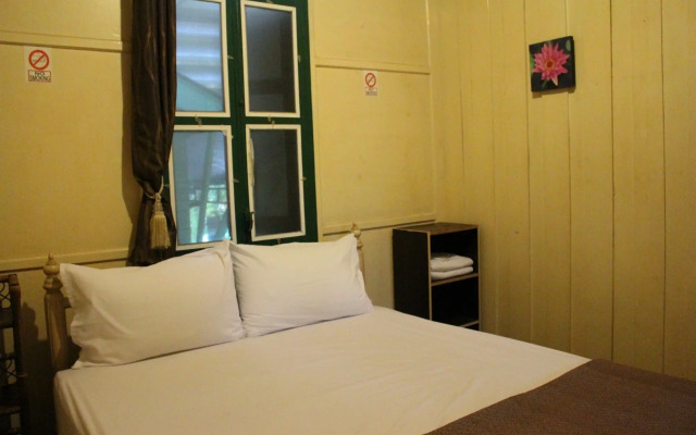 Samsensam Place Hotel