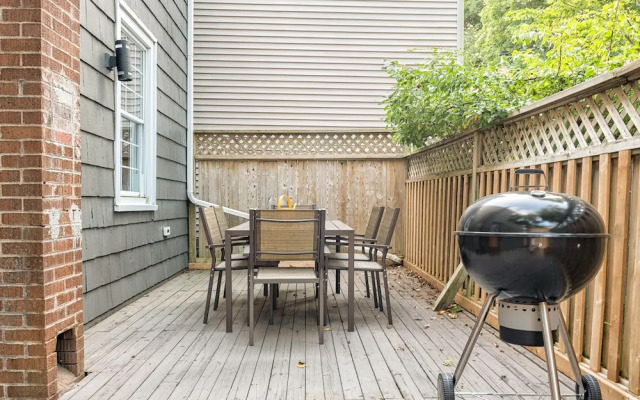 Downtown Sustainable Garden House