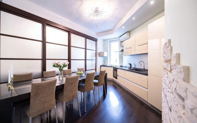 Five Stars on Engels Street 26A