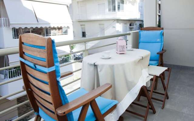 Elegant & Spacious  Apt. with Sea View