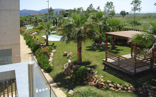 L'Escala Resort