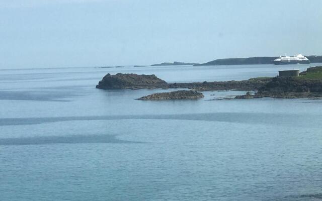 7 Atlantic Bay