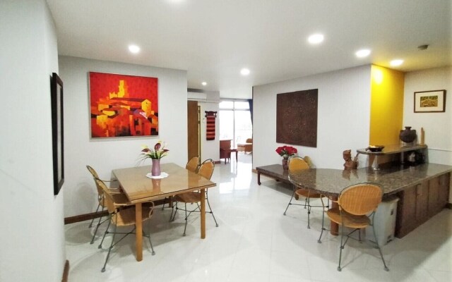 9B Spacious sea View Apartment Karon Beach Front