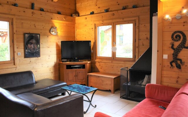 Brilliantly located spacious 4-Bedroom Chalet