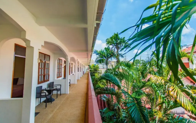 Panda Hotel（Patong Beach）