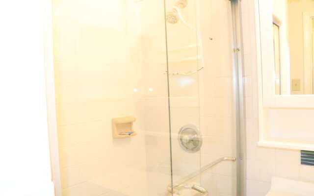 Jamaica Royale 086 - 2 Br Condo