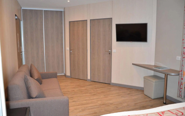 BRIT HOTEL Confort Le Revest Sainte Maxime