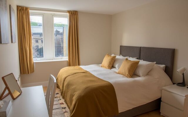 Toothbrush Apartments - Ipswich Friar St