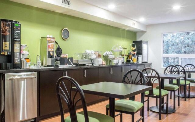 Sleep Inn Bracebridge