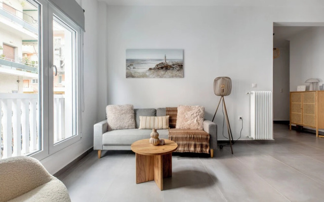 Selesta - 2 Bedroom Apartment in Athens