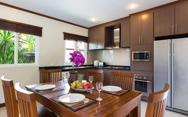 Thai Balinese 3BR Pool Villa Alex Rawai