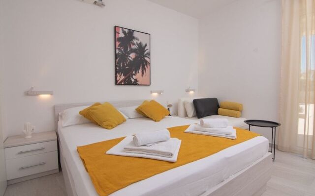 Seagull Apartments & Studios