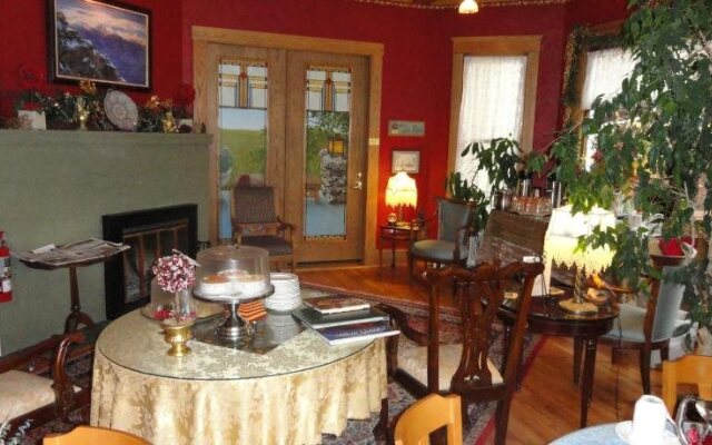 Bespoke Inn Flagstaff