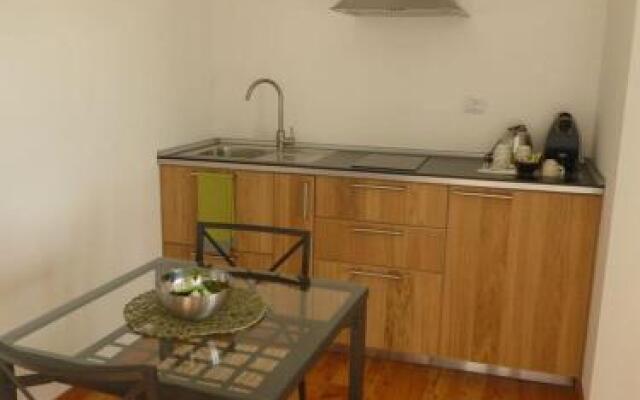 La Valeriana Farm Apartments