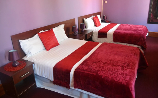 Pentastar Kubu Hotel