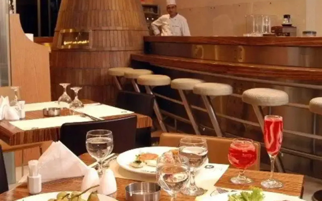 Golden Tulip Hotel Deville