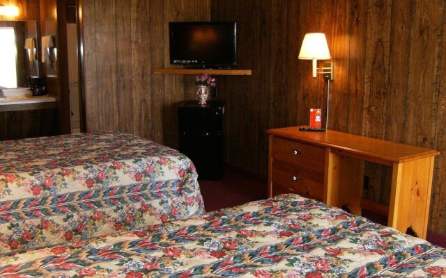 Super 7 Inn Cadiz