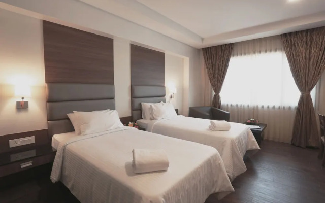 Hotel Seetharam Select