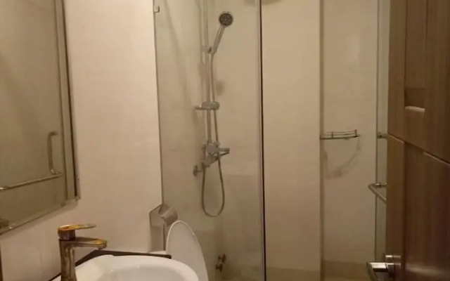 Spring Light Apartment