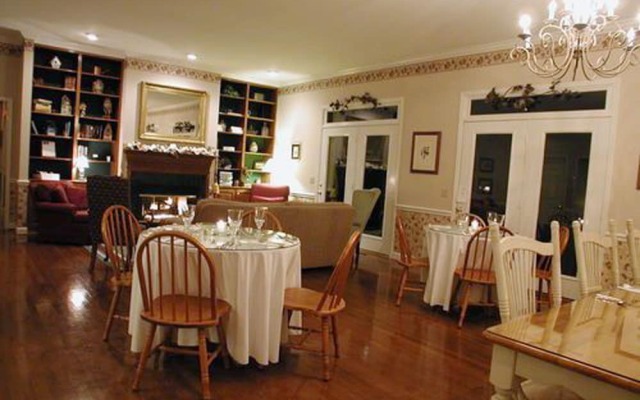 Garden Inn Bed & Breakfast at Bee Rock