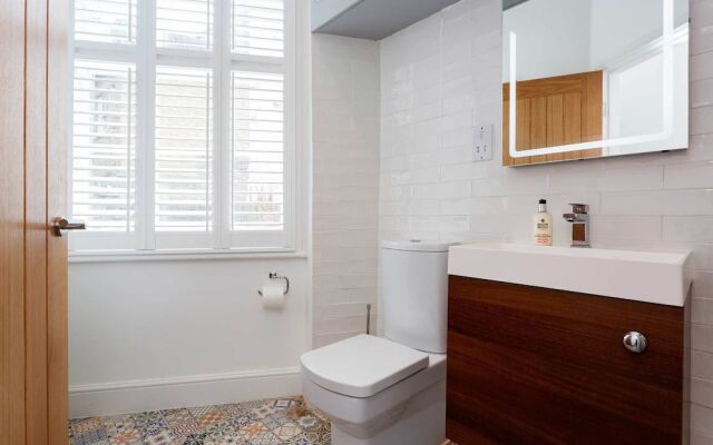 Essex Road Flat