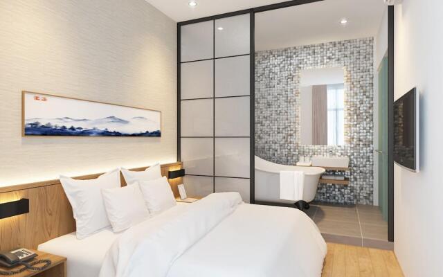 S Hotel
