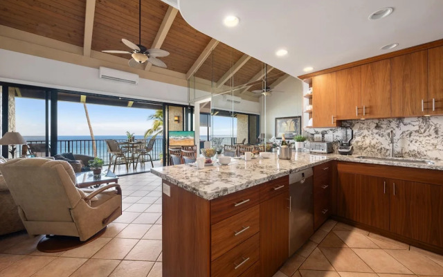 Papakea L402 in Lahaina