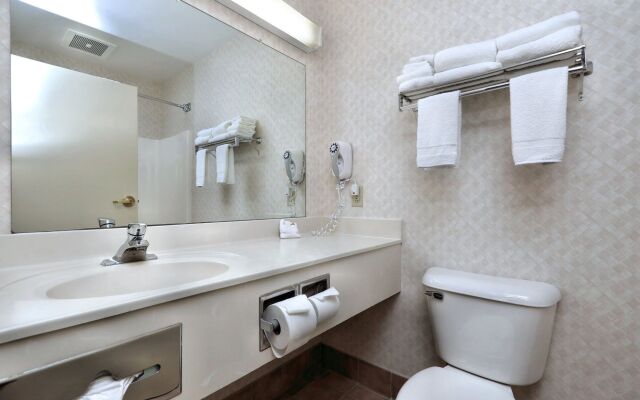 Lancaster Inn and Suites