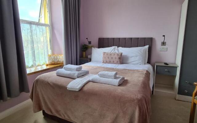 Torland Seafront Hotel