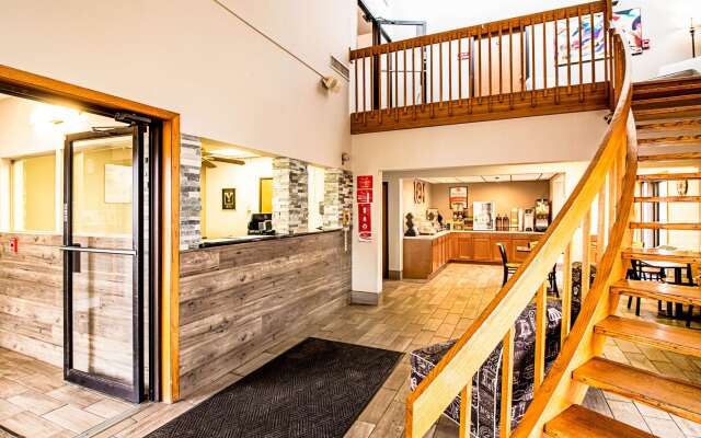 Econo Lodge Watertown