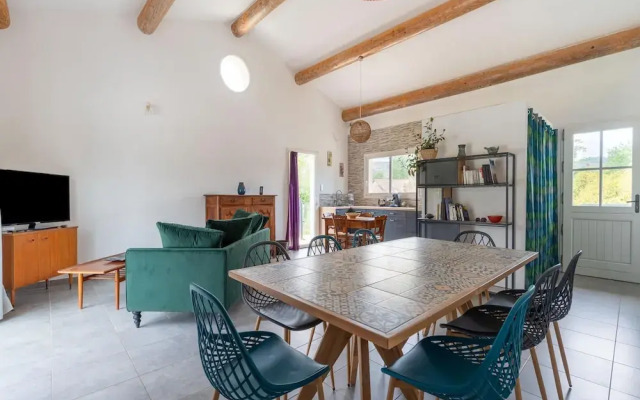 Cosy Holiday Home With Pool