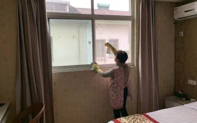 Jixi School Hotel