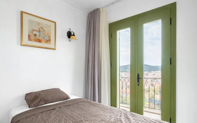 Rustic House With View Balcony in Ayvalik