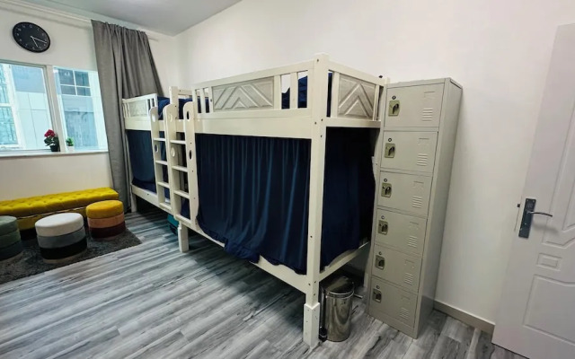 Urban Panda Hostel Tiger Marina