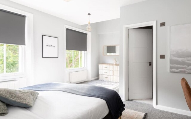 The Kentish Town Escape - Modern 3bdr With Rooftop Terrace