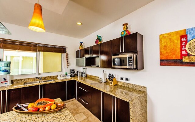 Mamitas Village PH301 by PRP