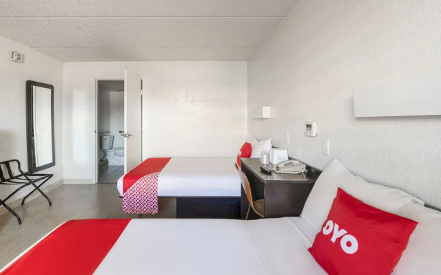 OYO Hotel Houston Katy Freeway