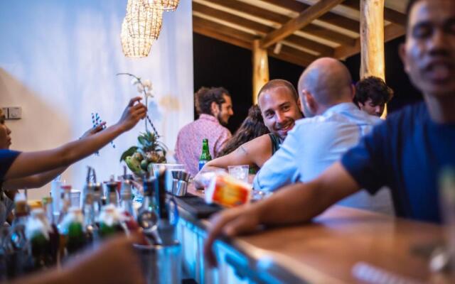 Seaesta Komodo Hotel & Hostel